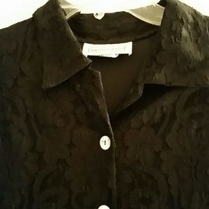 Pretty Black Lace short sleeves Blouse   (lined)